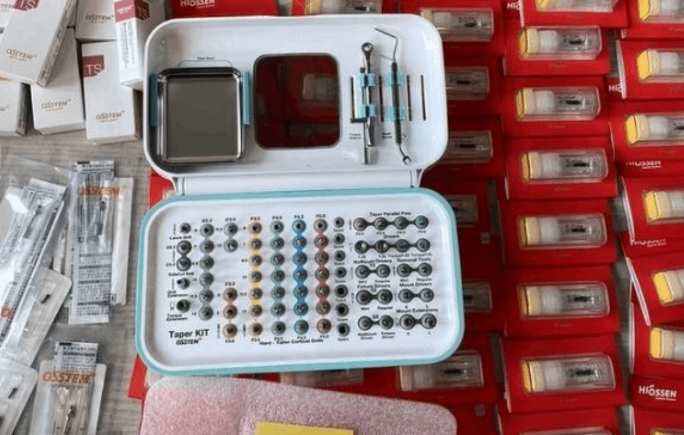 VELIKA ZAPLENA NA GRANICI: Carinici pronašli medicinsku opremu vrednu 20.000 evra (FOTO)
